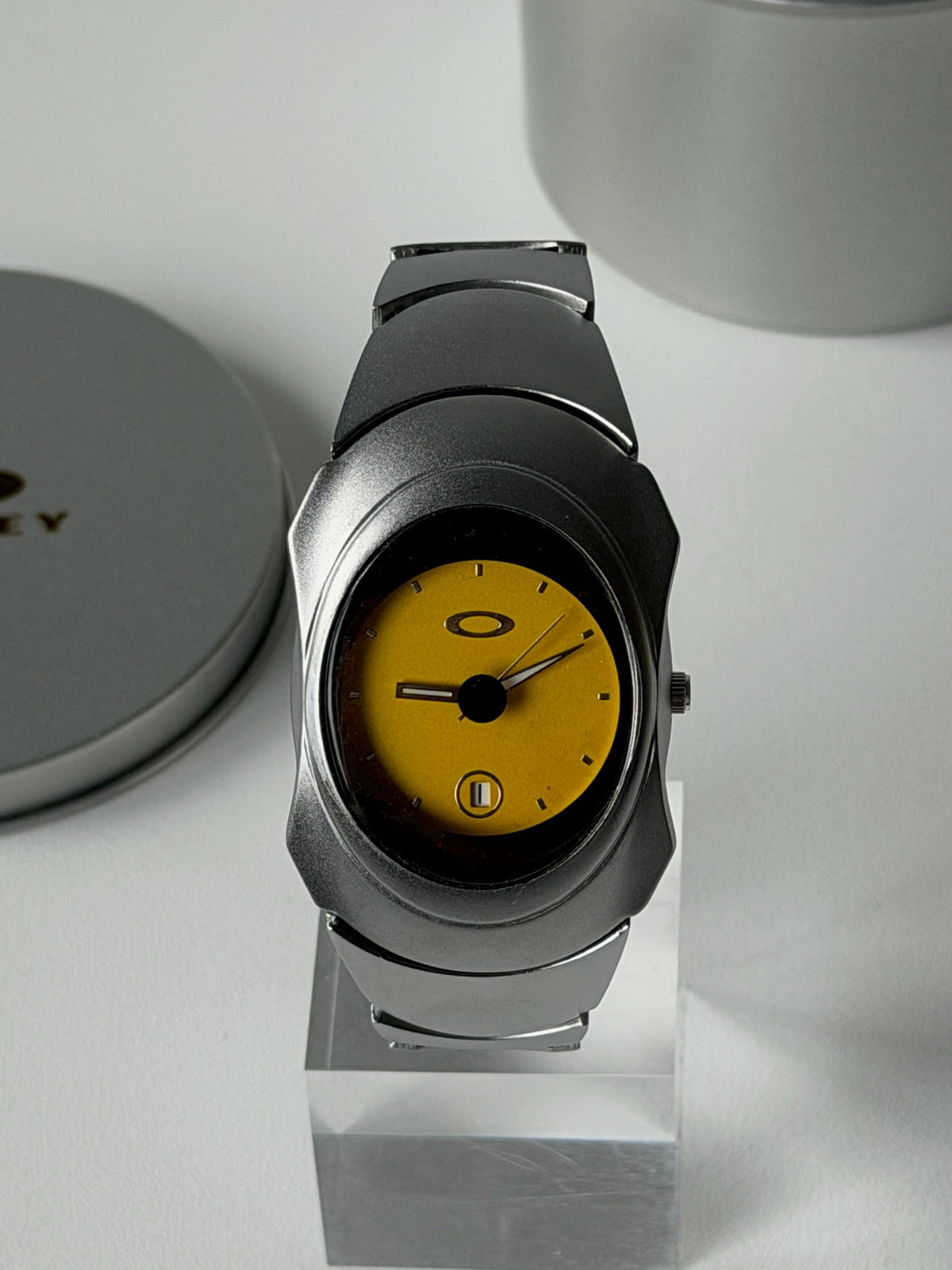 Oakley Time Bomb Style Watch – Sunburst Yellow